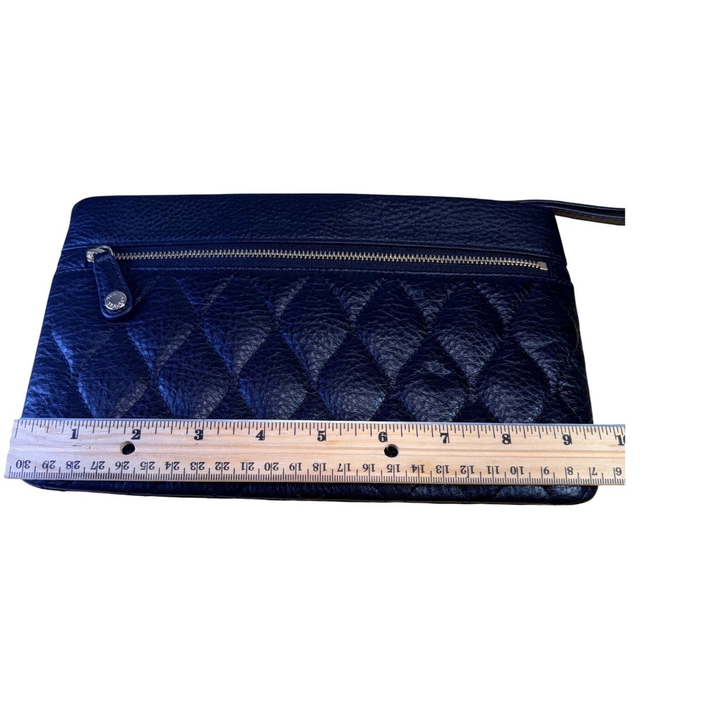 Vera Bradley Mia Black Quilted Genuine Leather Wristlet Clutch Floral Interior - Picture 8 of 9